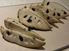 -三亚新鸿港水果一级批发市场
