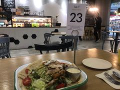 大堂-HELLO 27 意面·沙拉·帕尼尼