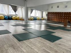 -无界瑜伽普拉提