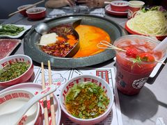 -生活如沸·顺德水牛奶火锅(大学路店)