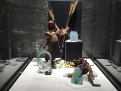 -北京七彩云南翡翠珠宝旗舰店(月坛店)