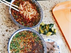 -吾穆勒蓬灰牛肉面·清真(北滨河中路店)