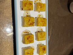 -东口码头·烧鸽子·鱼头泡饼·地方菜(金鹰悦城店)