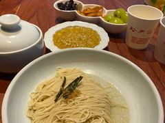 -裕兴记•蟹黄面馆(人民广场店)