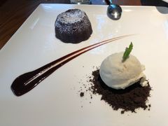 巧克力熔岩蛋糕-弗兰克牛排西餐厅Ribone steak house(柠檬花园店)