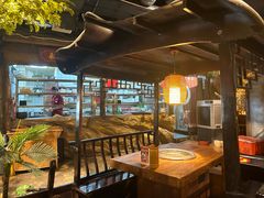-城墙拐拐火锅(三峡广场黑金冠店)