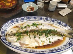 -手抄板凳江南菜(湖滨商业街店)