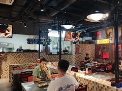 -马路牙子烧烤音乐酒馆(望京店)