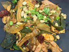 -醉人椒麻辣香锅(王府井喜悦店)