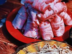 高钙羊肉-洞庭洲·防空洞火锅·铜锅涮肉·烧烤(新百广场店)