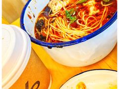 -四小区火锅·巷子里的重庆火锅(花照壁店)