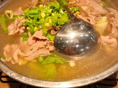 跷脚牛肉小锅-肖四女乐山跷脚牛肉(世博源店)