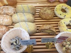 -焙丽拾光(麦凯乐直营店)