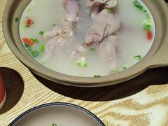 -叁煨蹄花·下饭盐帮菜(人民广场店)
