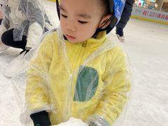 -冰纷万象滑冰场(沈阳万象城店)