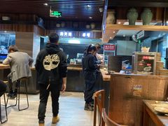 大堂-亮亮面馆(经六路店)