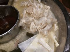 -佬土鹅肠火锅(解放路店)