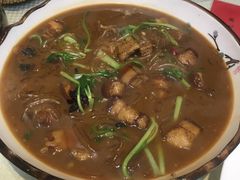猪肉炖粉条-东北哈尔滨酱骨头馆房掌柜铁锅炖