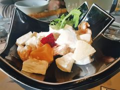 -穹六人间 people 6(岳阳路店)