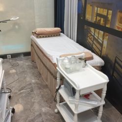 -清颜专业祛痘连锁店