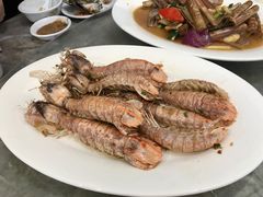 -四川小胡子海鲜(丁村万人海鲜广场店)