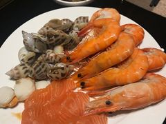 -大中华希尔顿酒店-念自助餐·嗨啤·小龙虾