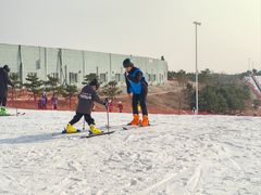 -华彬猛犸滑雪场