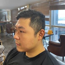 -Libertines barbershop 浪子理发店