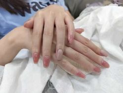 -灰姑娘美甲美睫馆