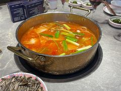酸汤鱼-野山舂·贵州现舂酸汤牛肉(民生路店)