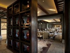 -三亚湾海居铂尔曼度假酒店