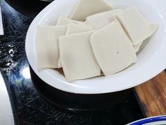 -三里屯土灶炖公鸡地锅鸡(江东店)