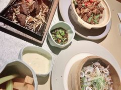 朴叶蒸鲜鱿-穹六人间 people 6(岳阳路店)
