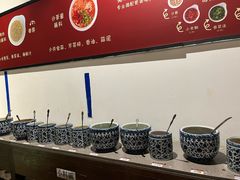 -尚尚仙·酸汤猪手·猪肚鸡火锅(华联万柳购物中心店)