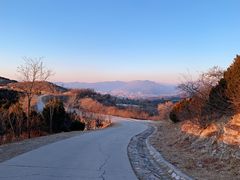 -鬼笑石后山停车场