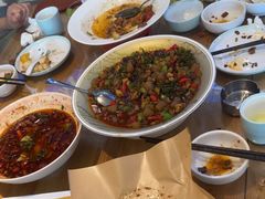 -严记小天府酸菜鱼(西四路店)