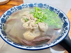 -叶新小吃店(来凤小区总店)