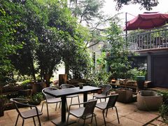 -谷咖啡·鲜花绿植花园餐厅
