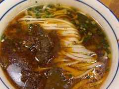 -矮子粉店1985·长沙米粉(湘春路店)