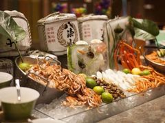 -苏州汇融广场假日酒店
