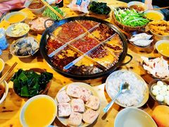 -岗上渣渣老火锅(两路口店)