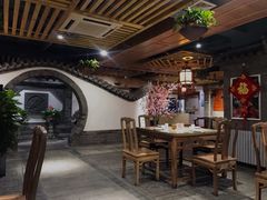 包厢-和院老火锅铜锅烧烤海鲜(朱雀大街店)