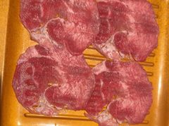-牛YO寿喜烧·铁板烧和牛火锅自助(市府恒隆店)