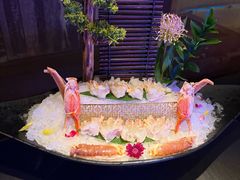 -蟹犇前•帝王蟹雪蟹(陆家嘴店)