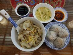 -笑来喜馄饨小笼工坊店(湖滨街店)