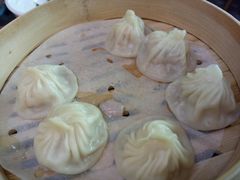 北极虾汤包-百年龙袍蟹黄汤包(融创茂店)