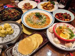 -那家老院子东北菜·饺子·小鸡炖蘑菇(艳华街店)