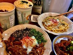 -CowCow其其·牛杂咖啡公司(六运店)