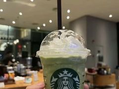 -星巴克(上海虹桥新天地二店)