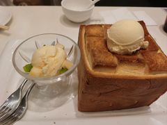 冰淇淋蜂蜜厚多士-太兴餐厅(东方广场分店)